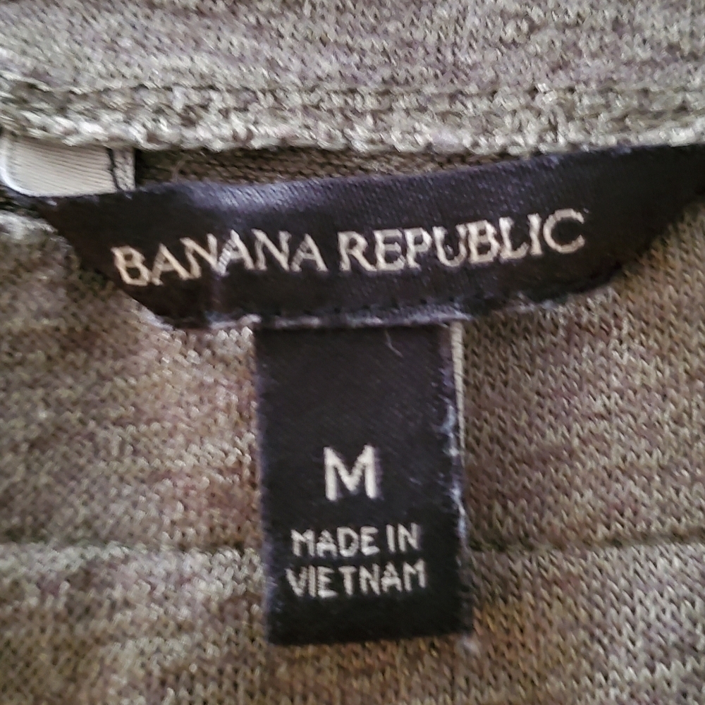 Banana Republic Ruffle Tee - FINAL PRICE - Picture 4 of 5